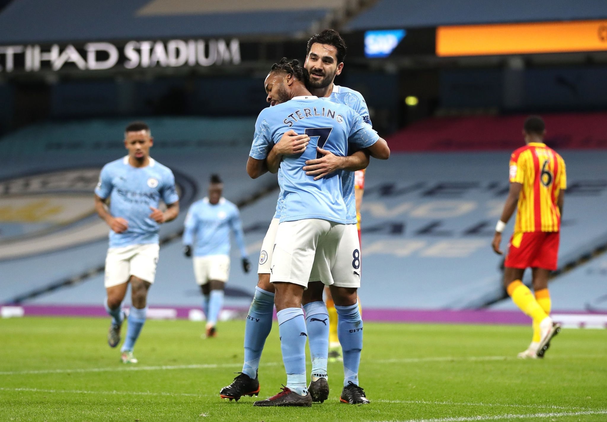 快速做出应 快速做出应