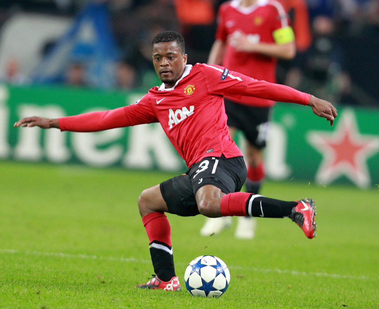 速度滑冰是 速度滑冰是